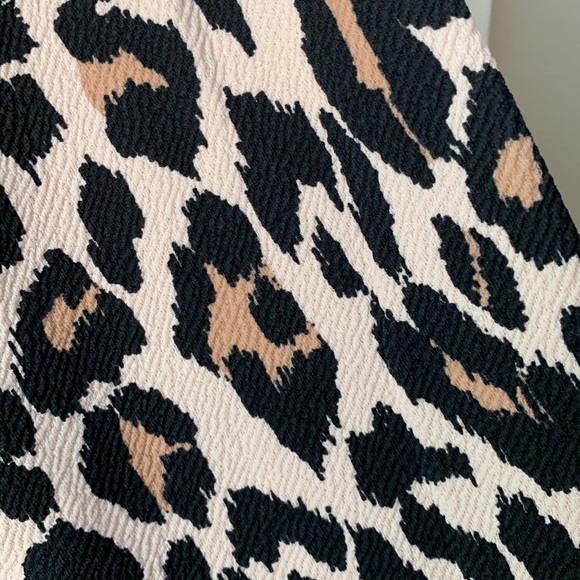 BOOHOO LEOPARD PRINT DUSTER - Picture 5 of 6